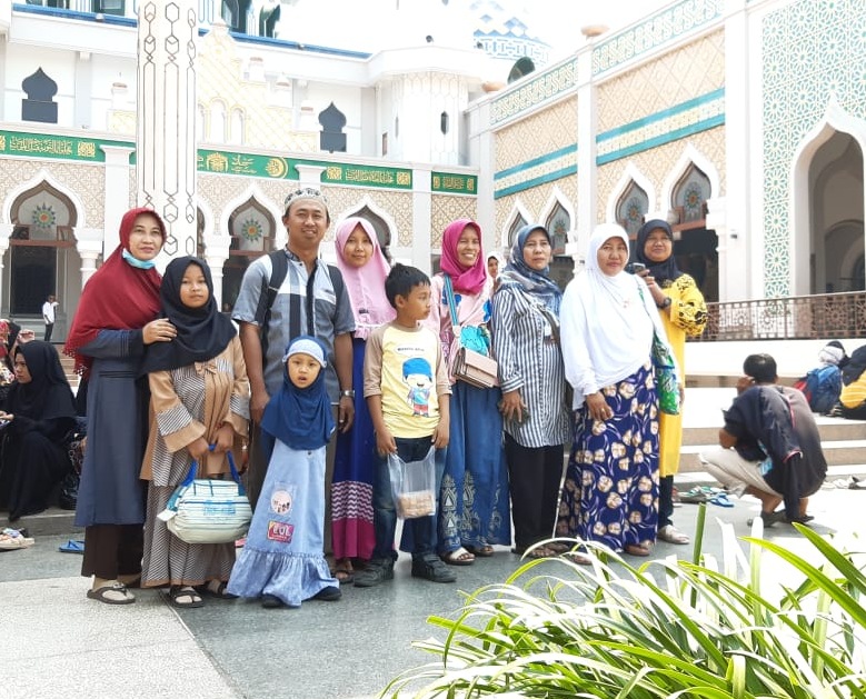 Wisata Religi Keluarga Besar SMPN 1 Beji